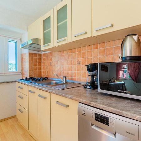 Apartmani Valun1 Luaran gambar