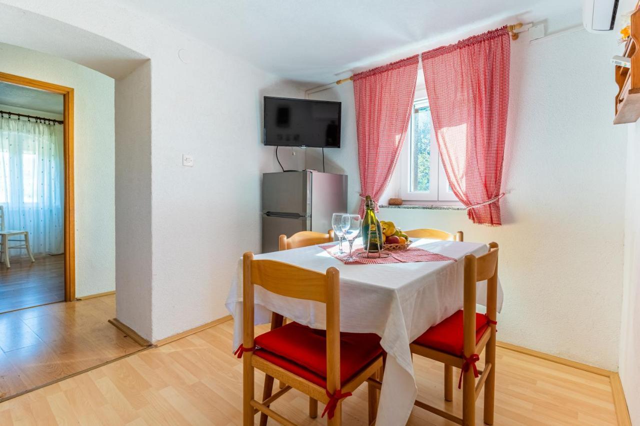 Apartmani Valun1 Luaran gambar