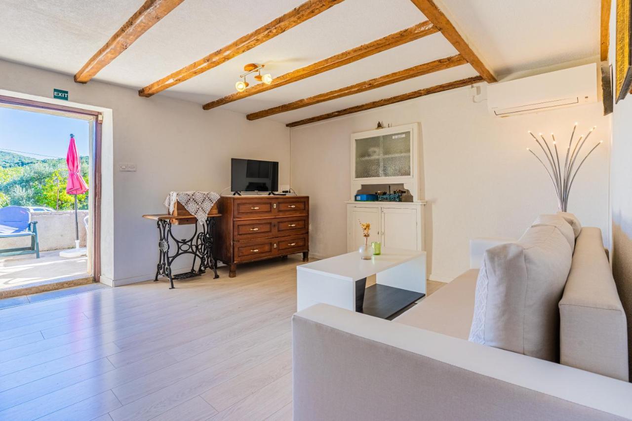 Apartmani Valun1 Luaran gambar