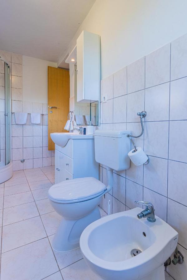 Apartmani Valun1 Luaran gambar