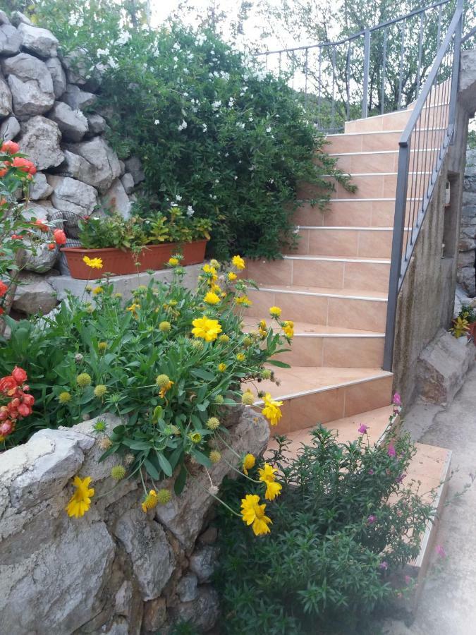 Apartmani Valun1 Luaran gambar